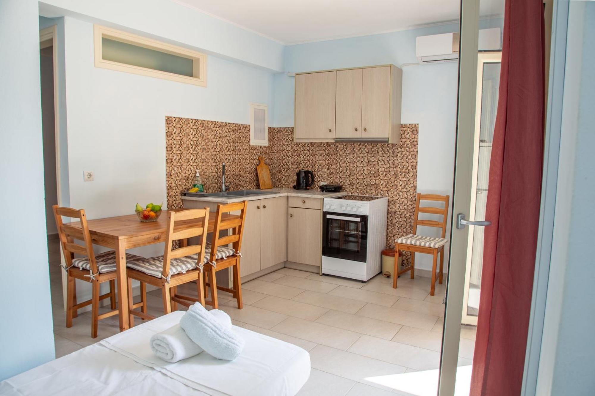 Romanos XI Xi Beach Екстер'єр фото