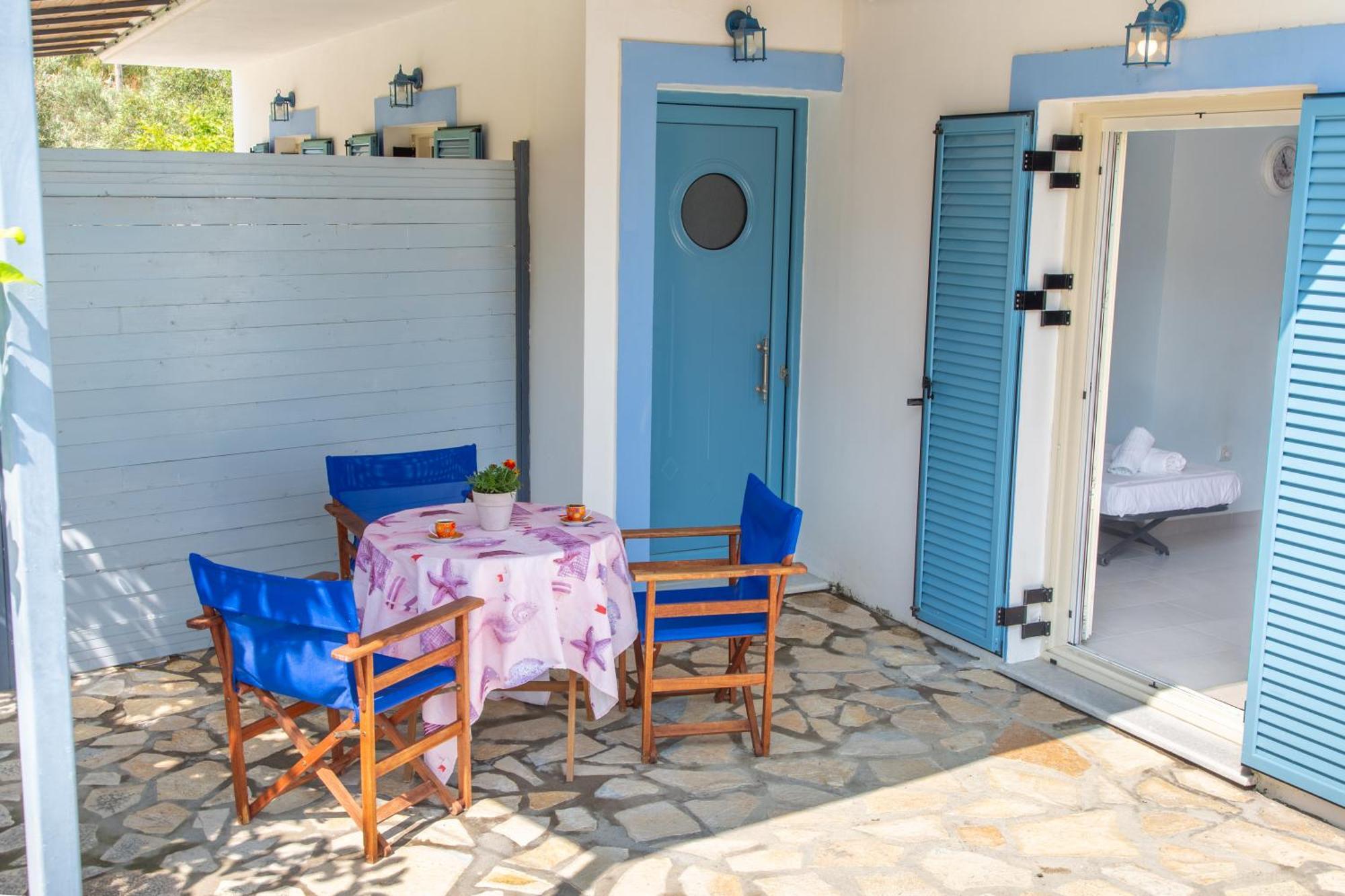 Romanos XI Xi Beach Екстер'єр фото